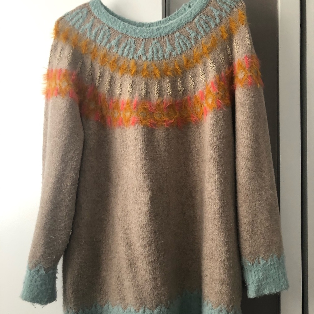 Super cute Anthropologie tunic sweater